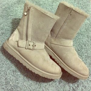 ✨LIMITED EDITION BREAST CANCER ZIP UP UGG BOOTS✨