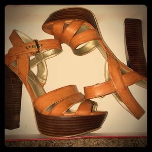 GUESS heels