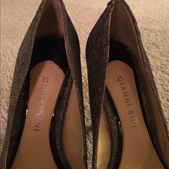 Gold sparkling Elegant Gianni Bini platforms - Picture 2 of 4