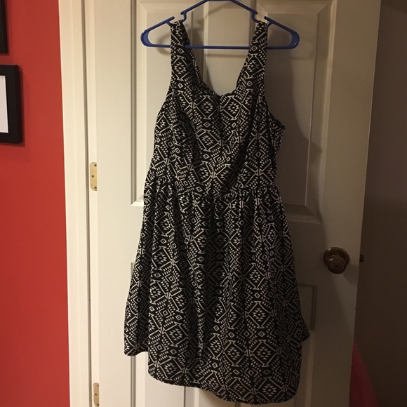Omg the cutest dress! Juniors XL. Petticoat style!