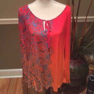 TOMMY BAHAMA DESERT OASIS TOP. NEW!
