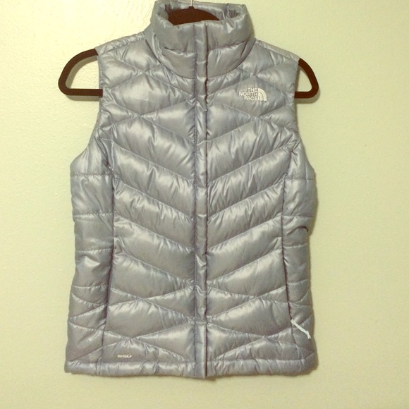 ✨NWOT NORTH FACE ACONCAGUA GRAY BLUE VEST✨
