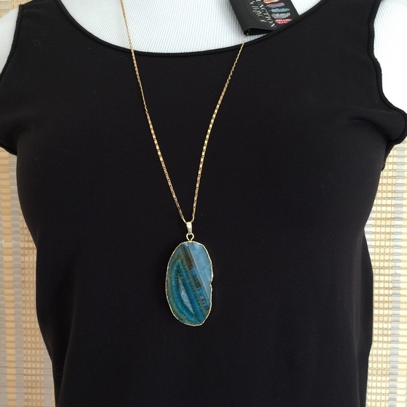 πSALE! Host Pick! Agate Druzy Pendant Necklace! - Picture 2 of 4