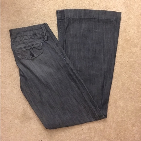 NWOT American Eagle jeans wide bottom