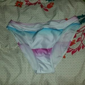 Bikini bottoms never been worn fits like a medium