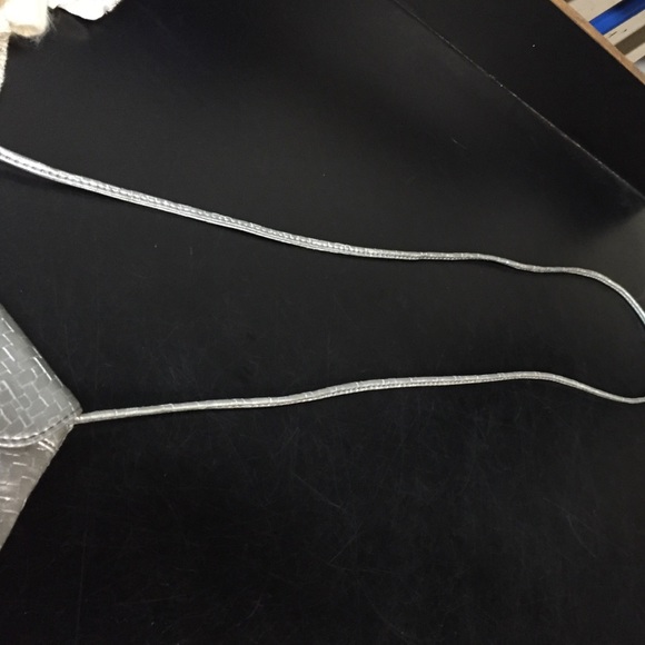 Silver Neiman Marcus shoulder bag - Picture 2 of 3