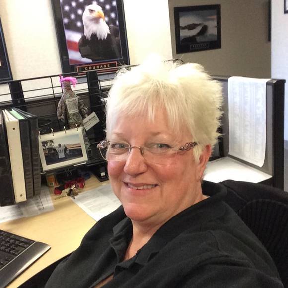 Meet your Posher, Cindy - Picture 1 of 1