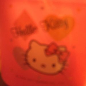 Meet your Posher, Adora