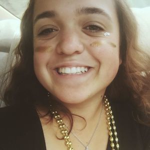 Meet your Posher, Emmalia