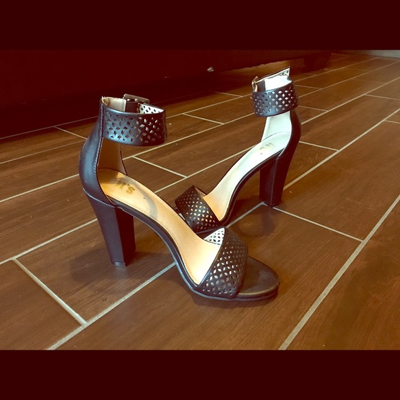 Sassy black heels