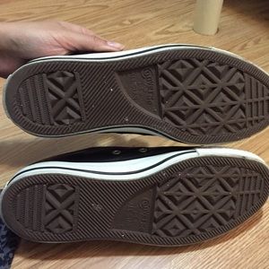 converse three strap shoes
