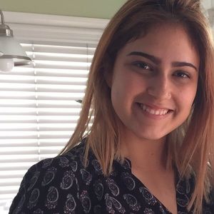 Meet your Posher, Valeska