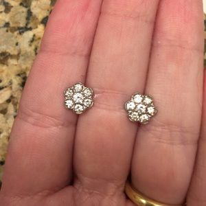 Diamond and white gold earrings.