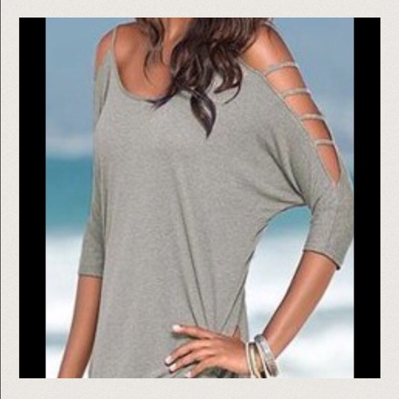 LAST ONE✨Women's Peekaboo Sleeve Top✨ - Picture 2 of 3