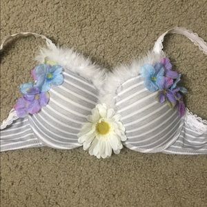 Rave bra/outfit size 34C (price negotiable!)