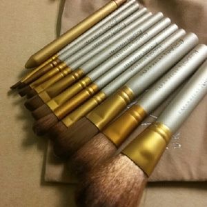 12 pc Urban Decay make up brushes
