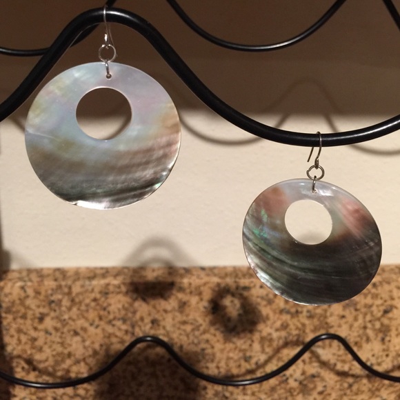 Beautiful shell earrings