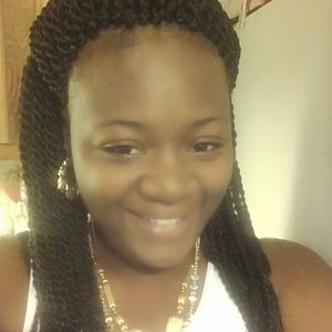 Meet your Posher, Angie