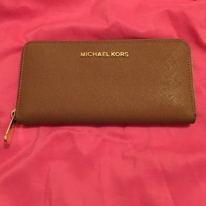 Michael Kors wallet