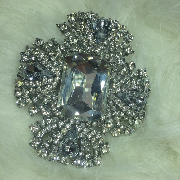 Handmade Classic brooch - Picture 4 of 4