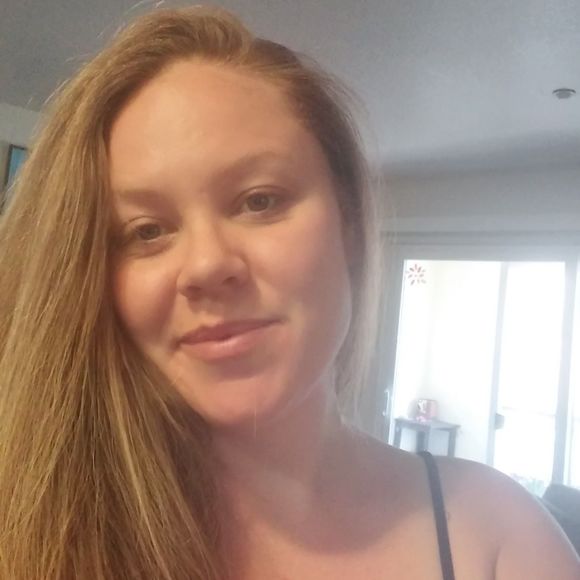 Meet your Posher, Destinie