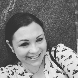 Meet your Posher, Desiree