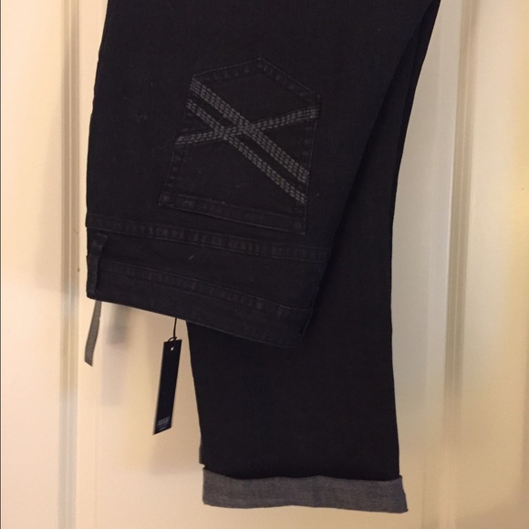 A.n.a brand capris size 18