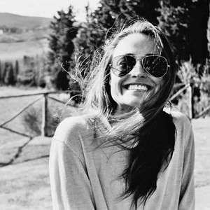 Meet your Posher, Madeline