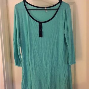 2X mint green with black trim asymmetric tunic