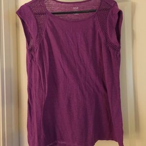 XL a.n.a purple top with crochet detail.