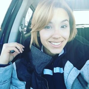 Meet your Posher, Fany