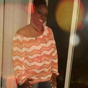 Meet your Posher, Latoya