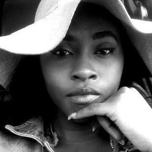 Meet your Posher, Deanna