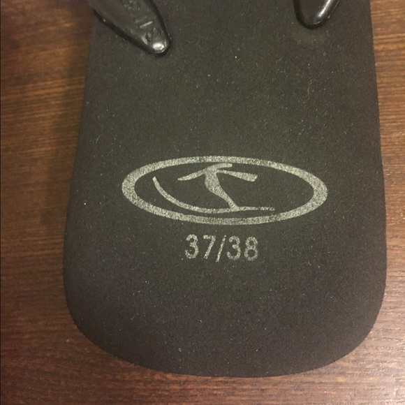 😃Sold! Brand New Black flipflops Purple crystals! - Picture 4 of 4