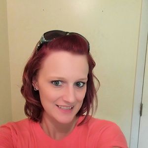 Meet your Posher, Holly