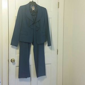 Anne klein business suit