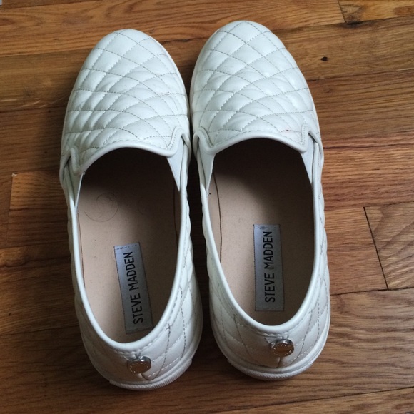 Steve madden slip on sneakers - Picture 2 of 2