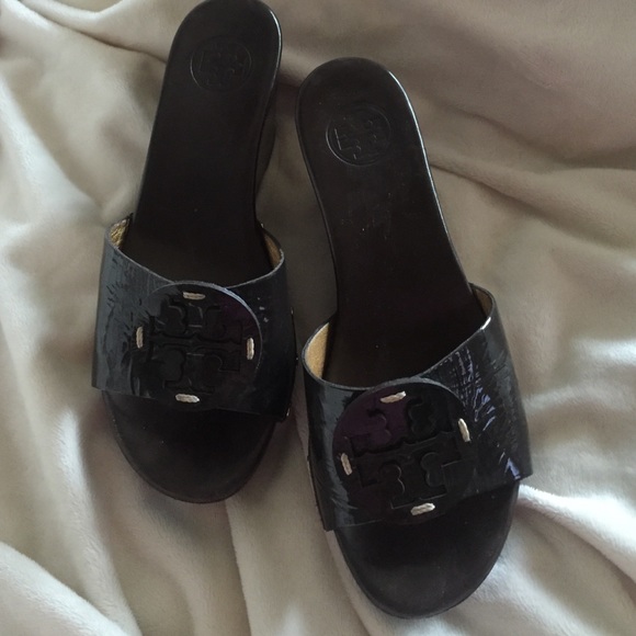 Tory Burch Brown Patti Wedge  like new