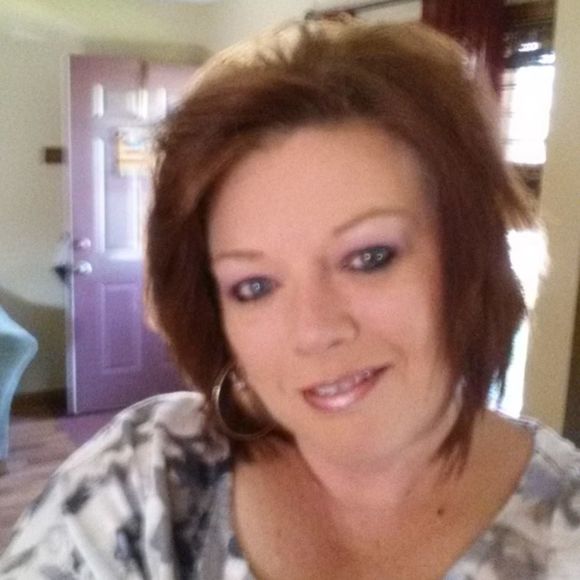 Meet your Posher, Michele - Picture 1 of 1