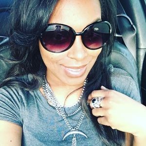 Meet your Posher, Ayana