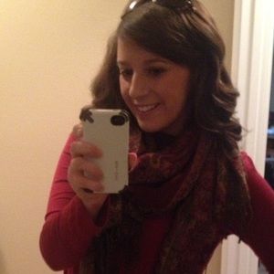 Meet your Posher, Kelly