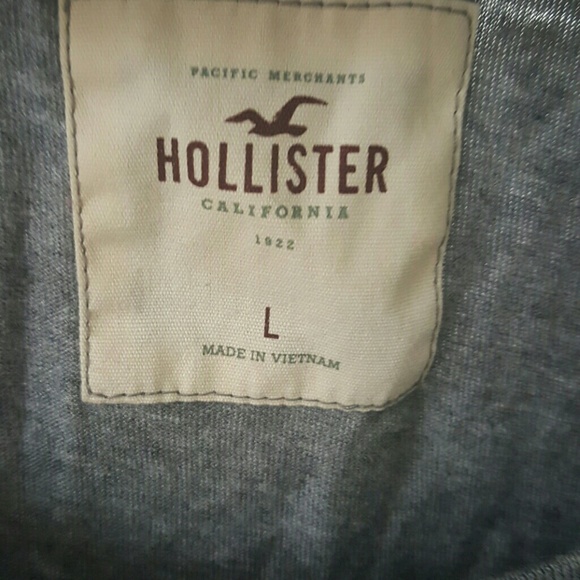 Hollister Grey Quarter Sleeve Ruffle Top - Picture 2 of 2
