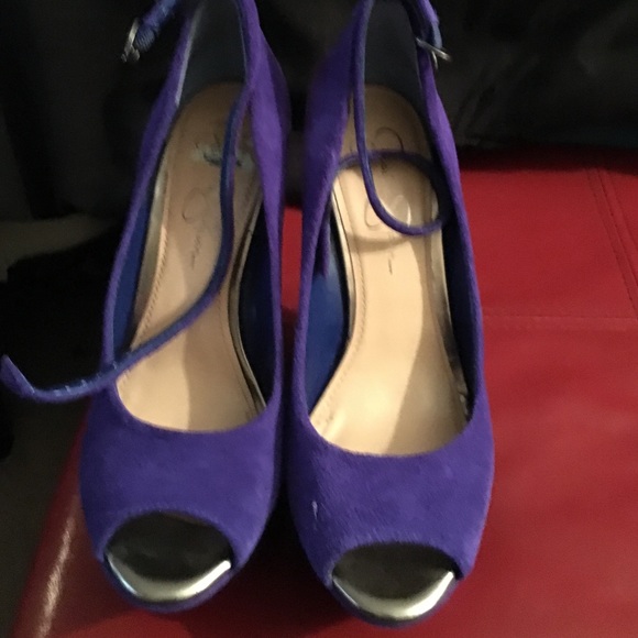 Shoes - Picture 4 of 4