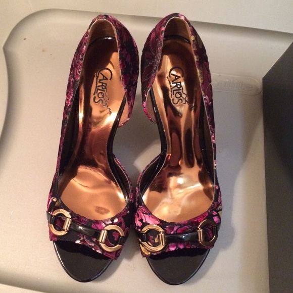 NWT Carlos Santana sz 6 stilettos