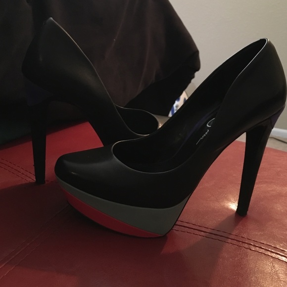 Shoe
