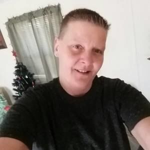 Meet your Posher, Lorrie