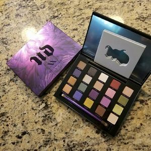 *SOLD*Urban decay LTD XX Vice palette