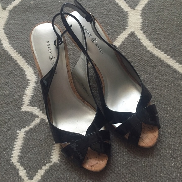 Kelly & Katie Black Heels Sandals