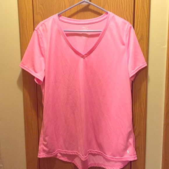 Danskin semi fitted athletic top