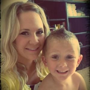 Meet your Posher, Danika